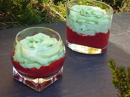 Verrines gourmandes fraises / pistache