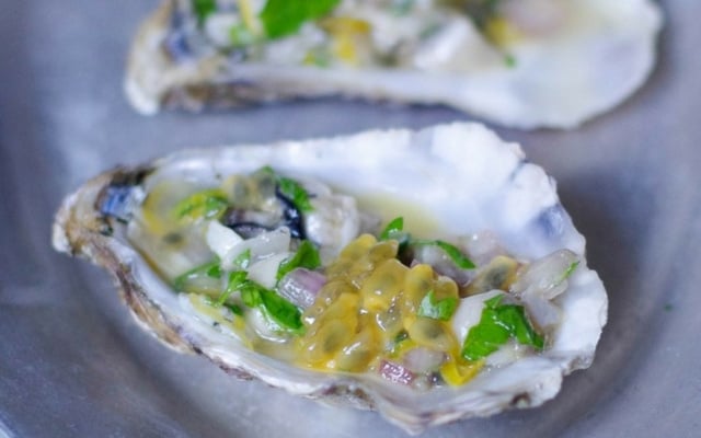 Tartare d’huîtres au fruit de la passion