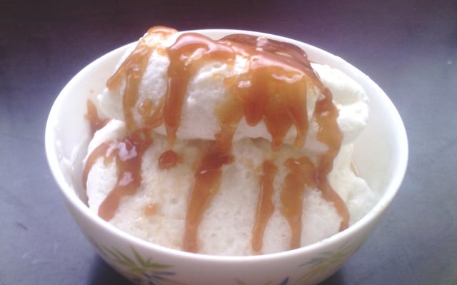 Mini îles flottantes à la vanille