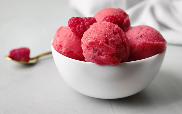 Glace onctueuse à la framboise