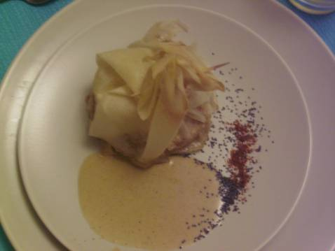 Aumonière à l'andouille de Vire, pommes et camembert normand