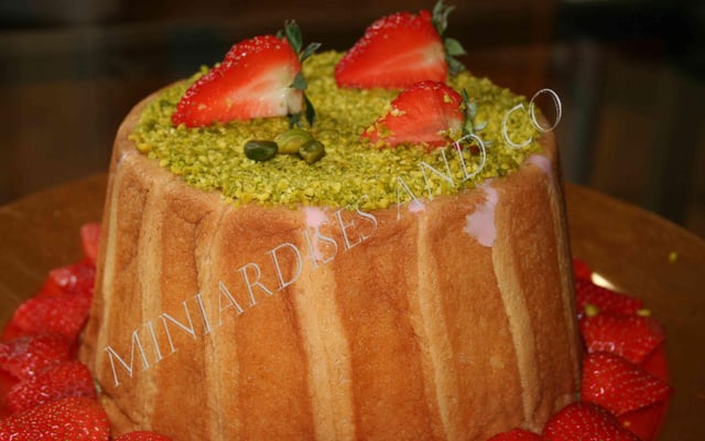 Charlotte fraise pistache