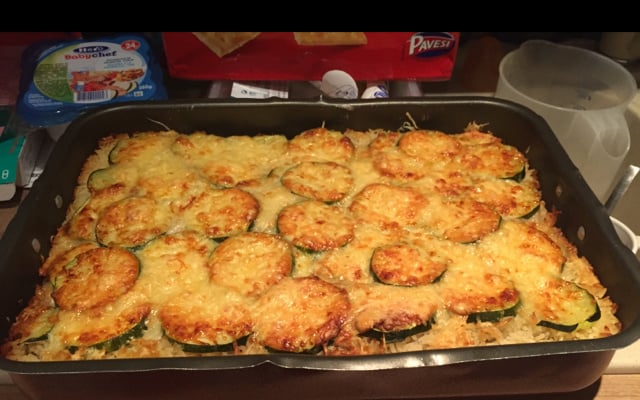 Gratin de courgettes au riz et à la farce