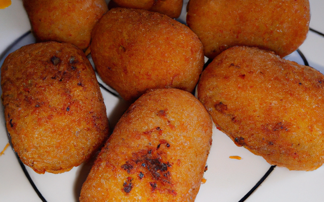 Croquettes de riz farcies