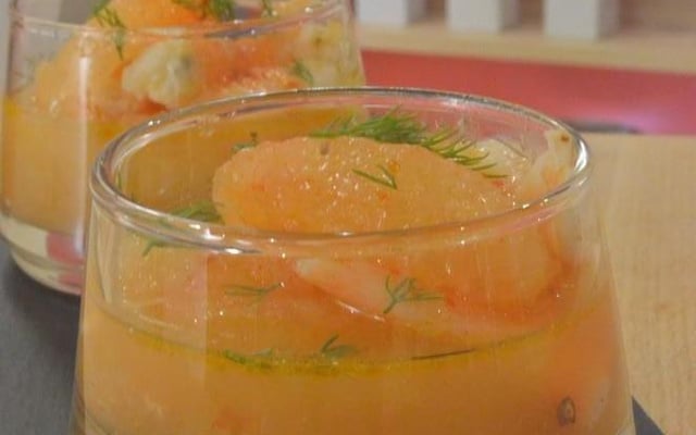 Verrines de crevettes et pamplemousse