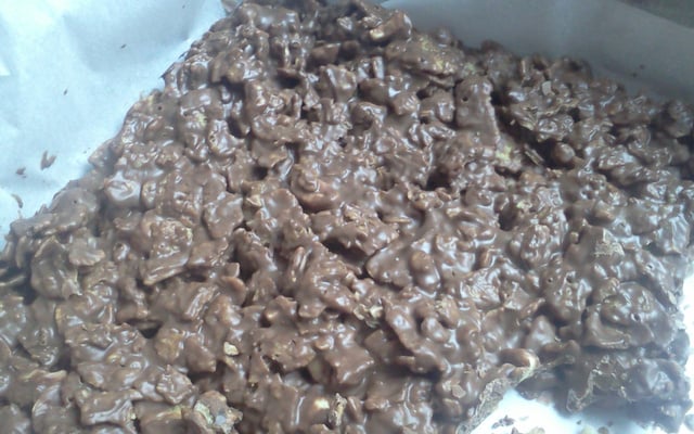 Roses des Sables en gâteau aux pétales de maïs amandes et chocolat