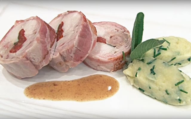 Râble de lapereau au lard fumé et sauce au cidre