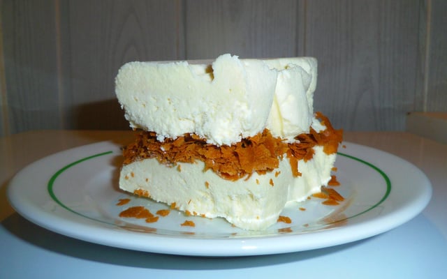 Parfait glacé au chocolat blanc