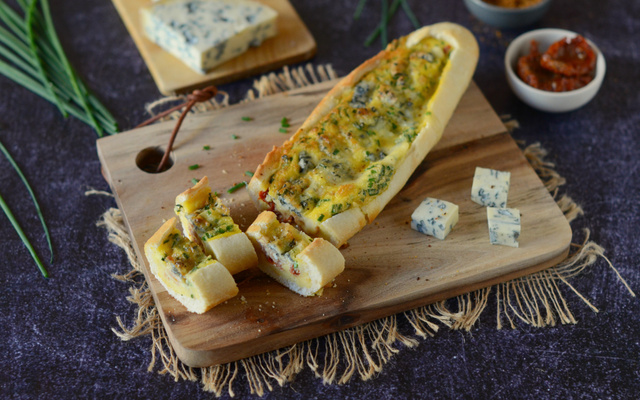 Baguette apéritive à la fourme d'Ambert