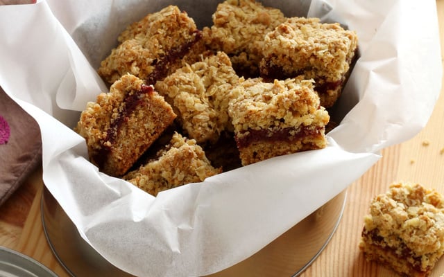 Carrés aux dattes et flocons d'avoine