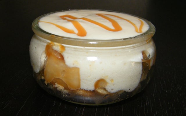 Verrines de poire à la pâte de spéculoos et son nuage de fromage blanc