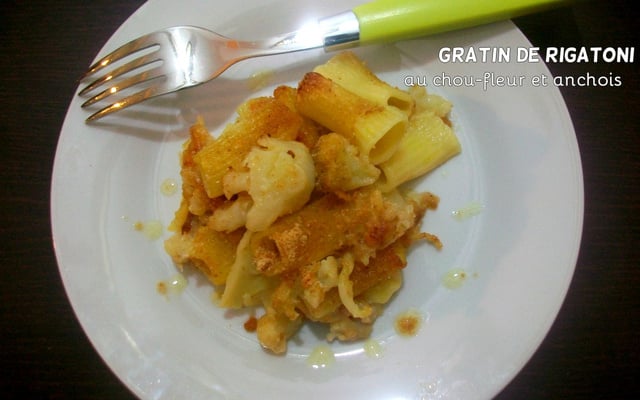Gratin de rigatoni au chou-fleur et aux anchois