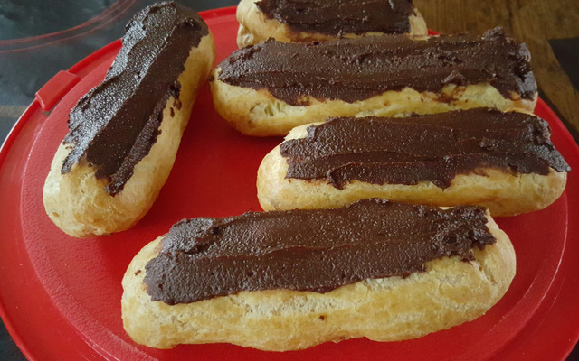 Eclairs au chocolat faciles de Chef Damien