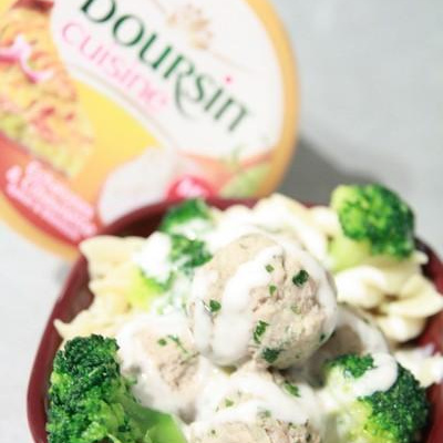 Boulettes de viande à l'alsacienne et sa sauce blanche au boursin cuisine échalotes et ciboulette