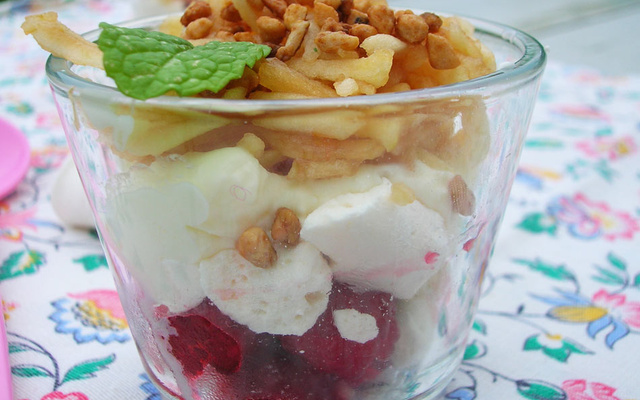 Vacherin pommes framboises
