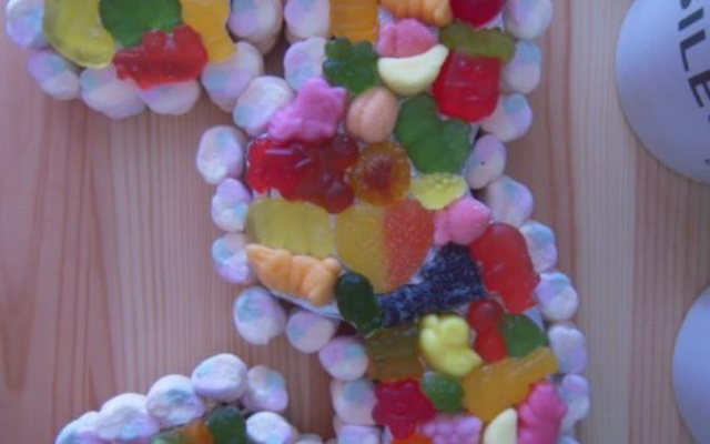 Gâteau de bonbons pour enfant