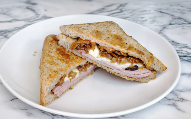 Croque aubergines mozzarella à l'italienne