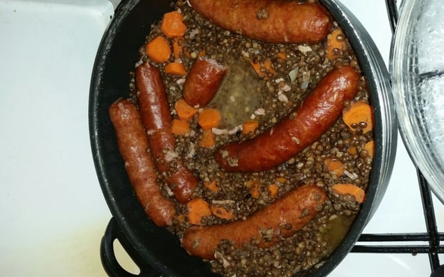 Saucisses aux lentilles