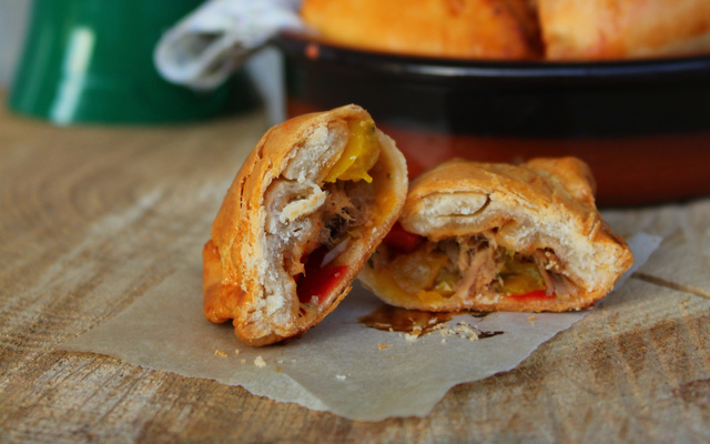Empanadas au thon, aux poivrons et au ketchup Amora
