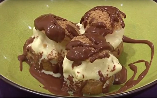 Profiteroles