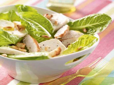 Salade caesar au crottin de chèvre