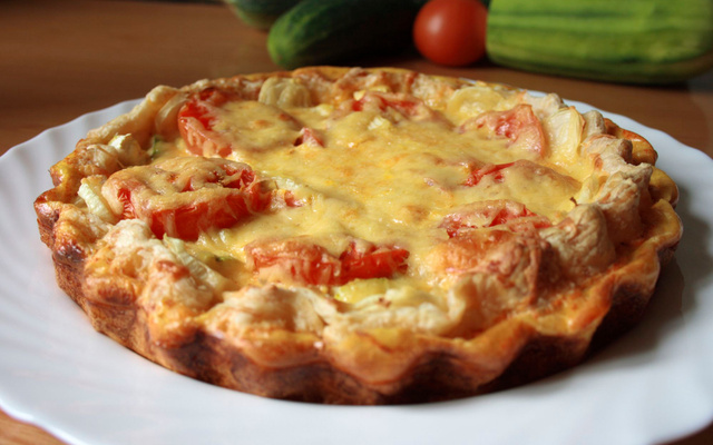 Tarte au thon et aux tomates simple