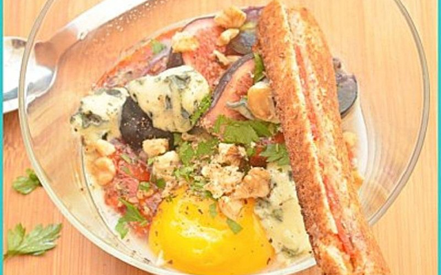 Œuf cocotte automnal à la Fourme d'Ambert
