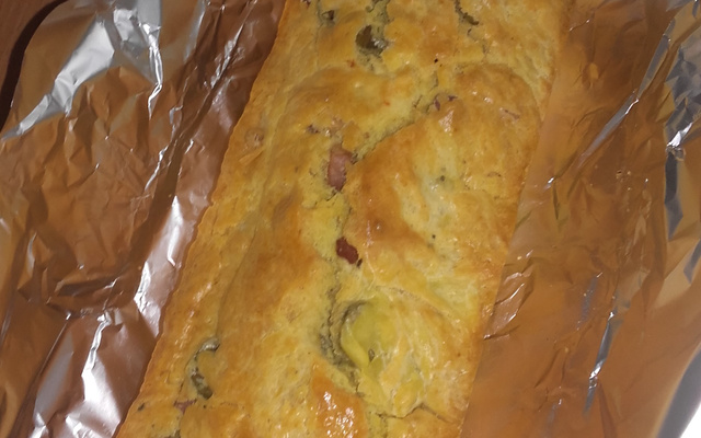 Cake aux deux olives et lardons