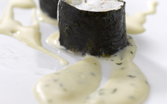 Tournedos de sole en feuille de Nori, Sabayon de Fromage Fouetté Madame Loïk Ail & fines herbes et mousseline de pommes de terre fromagère