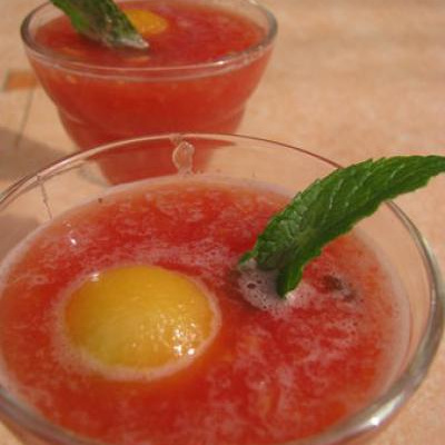 Soupe de fraise, melon, pastèque