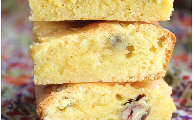 Brownie exotique chocolat blanc et noix de macadamia