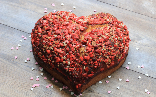 Brioche cœur aux pralines roses