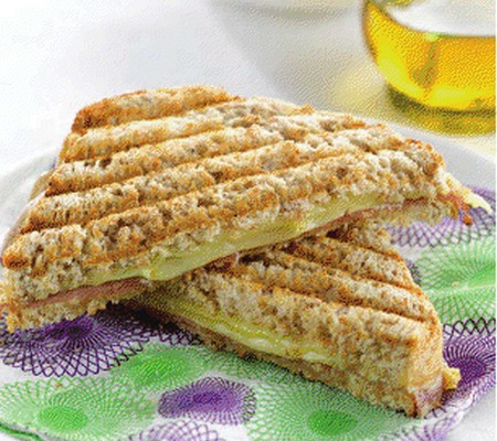 Croque monsieur au Comté et au jambon