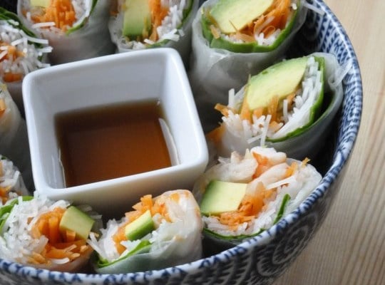 Rouleaux de printemps avocat crevettes