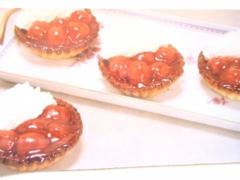 Tartes cerises chantilly