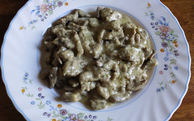 Escalope de dinde à la crème et champignons