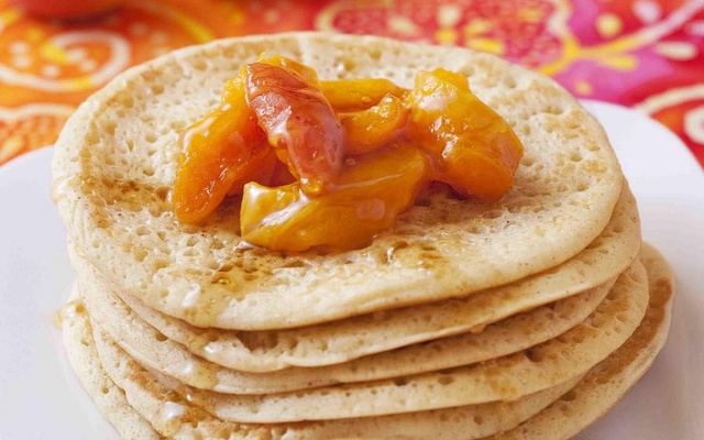 Pancakes à la Fruitée Intense Abricot et poêlée d'abricots