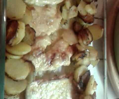 Escalope de dinde gratinée au Comté accompagné d'une poêlée de pommes de terre