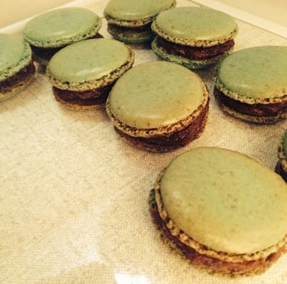 Macarons bleus au chocolat