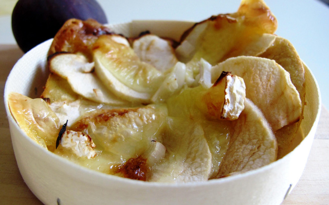 Tartelettes à la pomme et au camembert