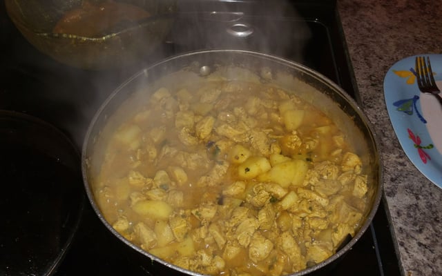 Colombo de poulet de grand-mère