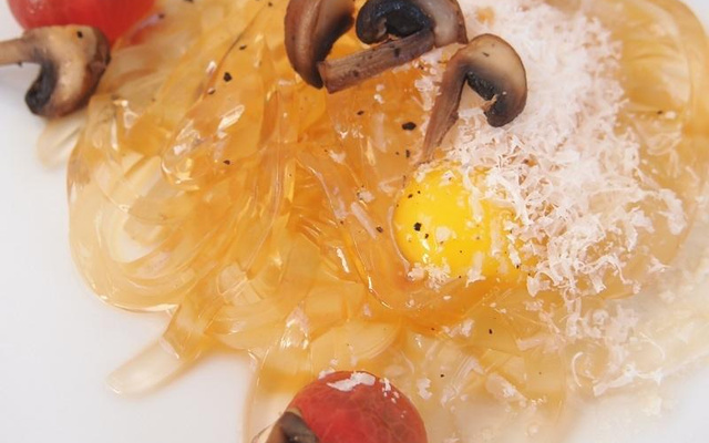 Ma participation au concours Ariaké - Tagliatelles de bouillon, pecorino et tomates juteuses ...