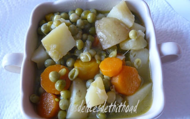 Jardinière de légumes printanière colorée