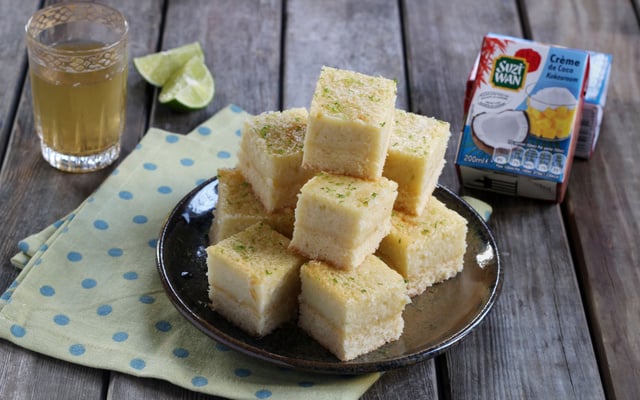 Petits carrés sablés à la crème de coco