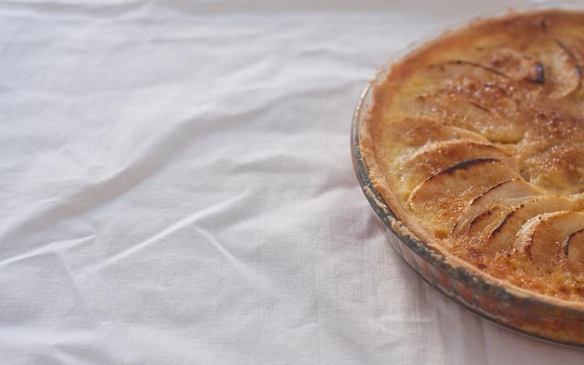 Tarte aux pommes à la crème brulée
