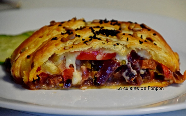 Feuilleté tressé oignon poivron et chorizo