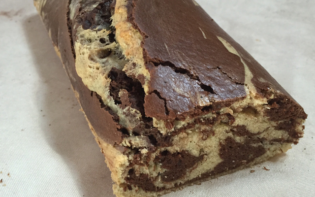 Cake marbré au lait de coco et cacao