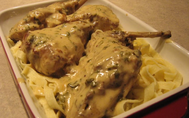 Lapin à la moutarde ancienne