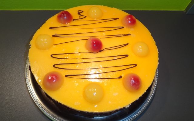 Entremet fruité : mangues, framboises et passion