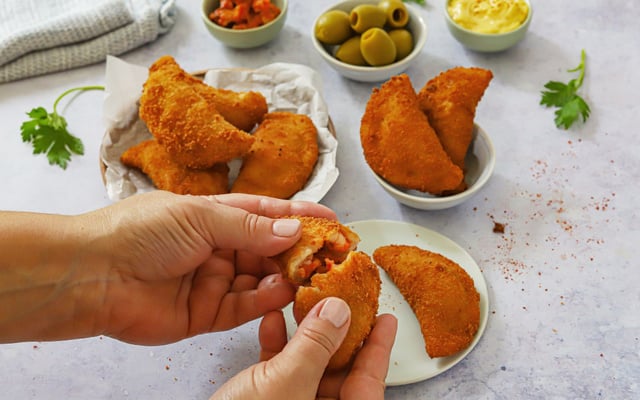 Rissois de camarão (chaussons portugais aux crevettes)